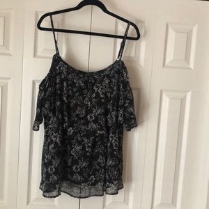 Cold shoulder summer top